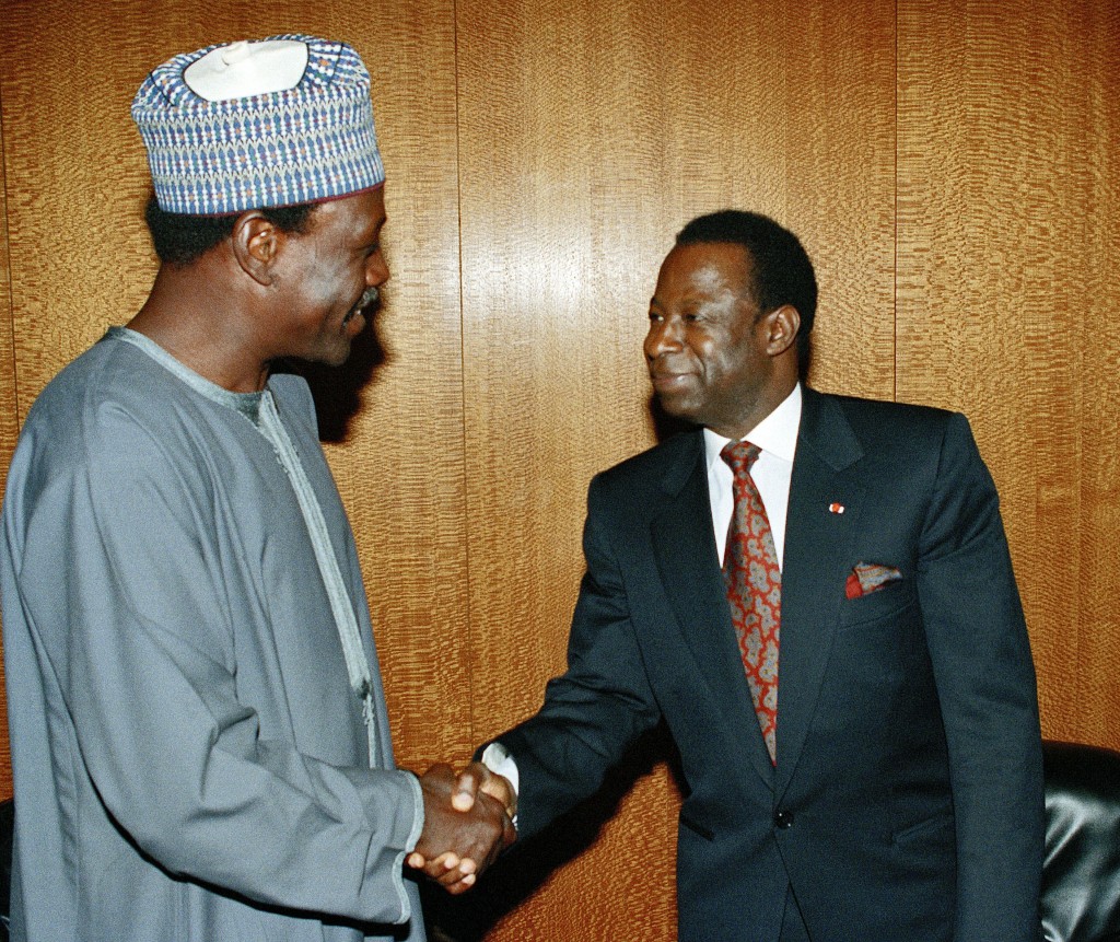 the head of nigerian mission to the commonwealth of nations is